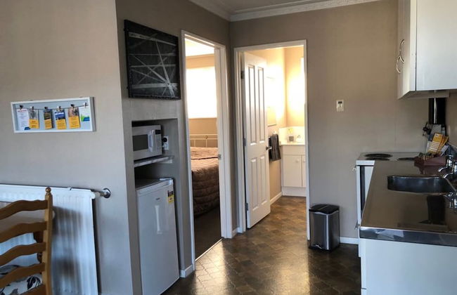 ASURE Surrey Court - Foto 1