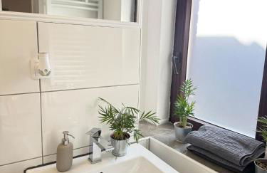 Modern Cozy Studio Apartment & Terrace - Photo 37