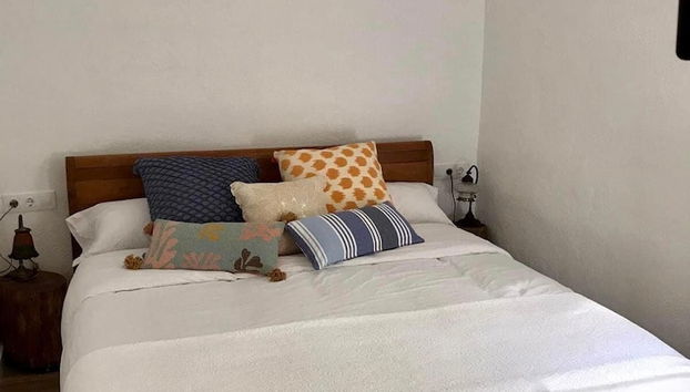 Alba 2-bed Cottage - Sleeps 4 - Montseny Park - Foto 3, Habitación