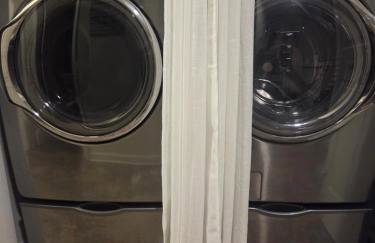 Modern & Luxurious 3 Bdrm 2.5 Bath Townhome - Foto 52