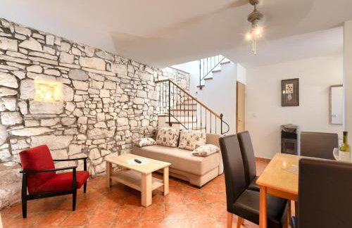 Holiday Home in Segotici With Private Pool - Foto 19