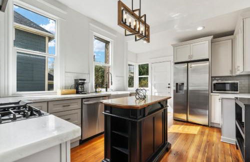 Northwest Retreat with Cedar Hot Tub - Foto 6