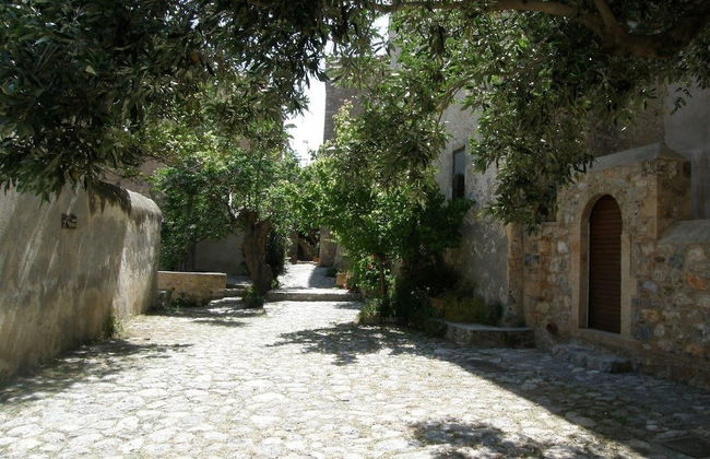 Dorovinis Monemvasia Castlehouses - Photo 46