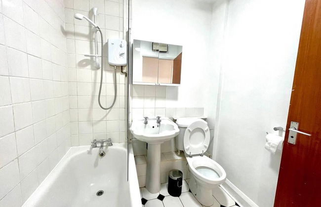 Lovely 2-bed Tree-hole in Northolt Southharrow - Foto 16