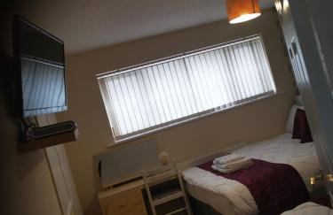 GARDNER HOLIDAYS HOUSE - Photo 3