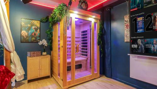 Twilight Star Spa - Sauna & Private Cinema - Free Parking - Foto 2