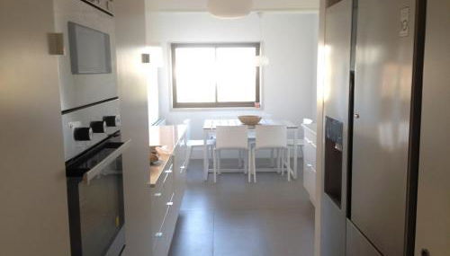 Cozy well lit apartment with a superb view - Photo 4