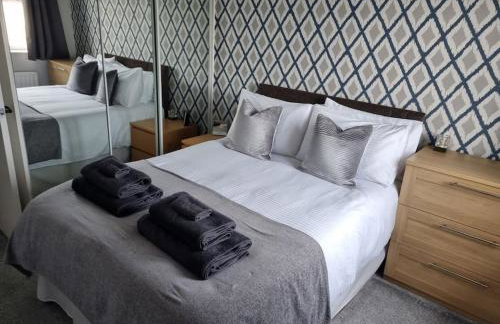 The Humsford Hideaway 2 bedroom home with driveway - Foto 2