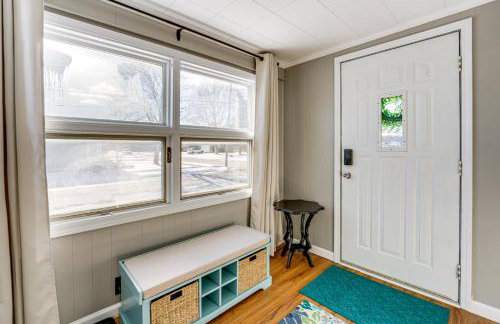 Clawson Home with Garage Walk to Stores and Dining - Photo 18