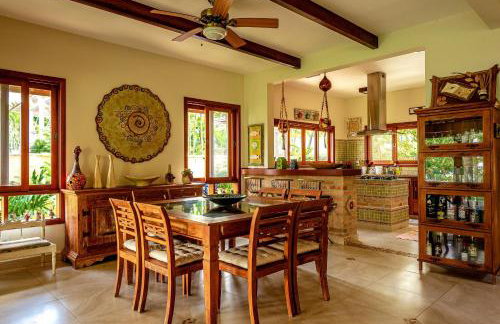 Belíssima casa pé na areia com jacuzzi - Foto 22