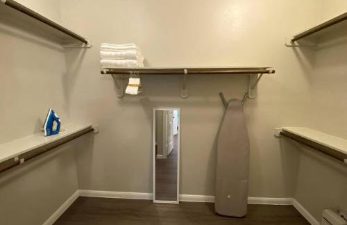 Spring Modern 2 king bed Long-term Condo - Foto 26