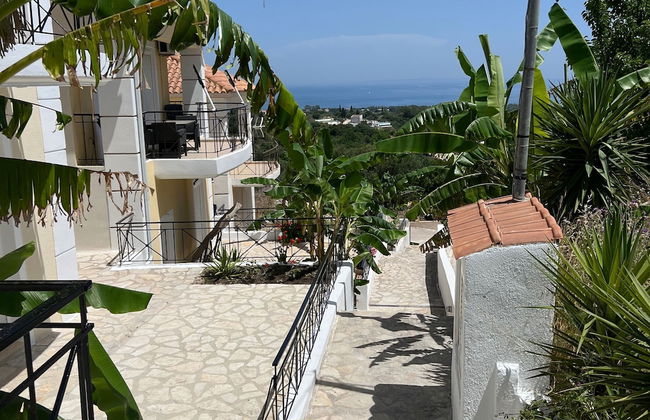 Paris use at Ratzakli - Photo 1