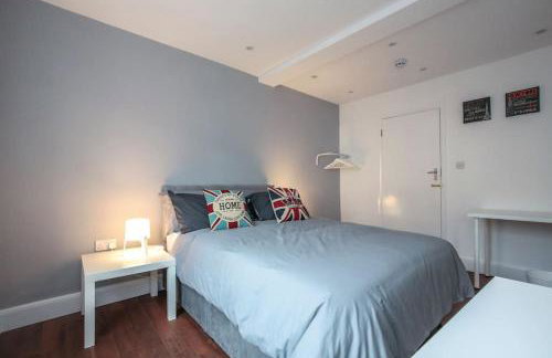 Large Modern Spacious House 6 Bedrooms 5 Bathrooms - Foto 49