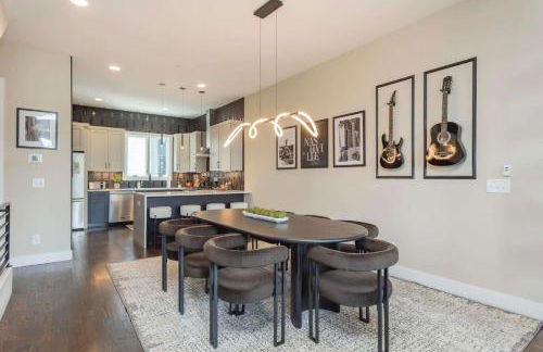 Brand New Elegance Rooftop Views of Nashville - Foto 15