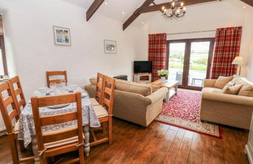 Potters Barn - Photo 4