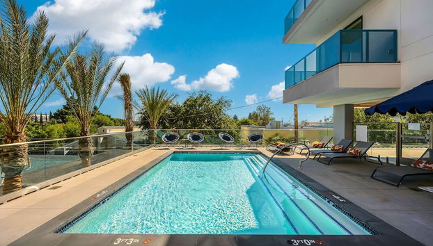 Luxury 2BR Hollywood Pool View by Oneluxstay - Foto 4, Camera