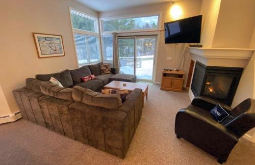 FV50 Pet friendly single level home in Bretton Woods walk to golf course and Mt Washington Hotel - Foto 3