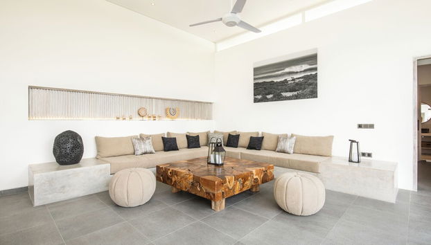 Spectacular 4BR Villa, 400m to Beachfront Elegance - Foto 3, Exterior