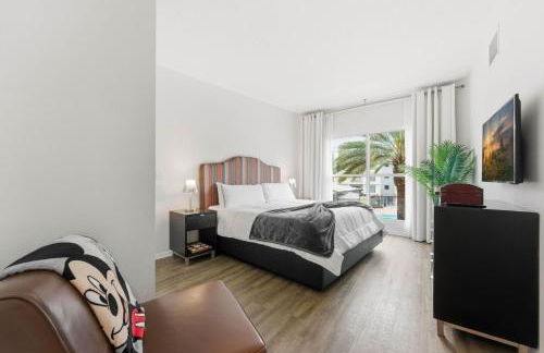 Orlando Getaway with Pool View Balcony - Foto 6