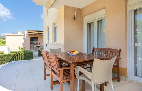 Awesome Home In Tugare With Kitchen - Foto 16