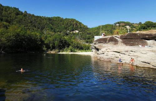 Maison proche rivière - 6 à 8 personnes - Foto 8