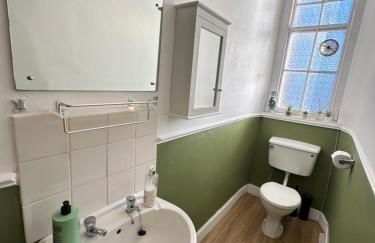 Cosy Apartment in Edinburgh city centre , 2 bedroom1 Bathroom - Photo 17