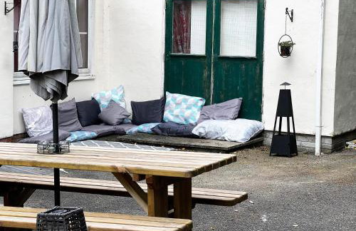 Private 7 bed wing of former farmhouse, edge of Exmoor, sleeps 16 - Foto 16