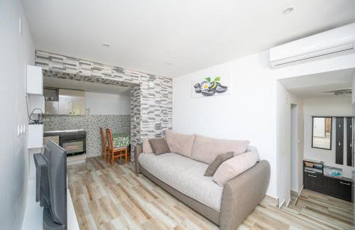 Family-friendly apartments with swimming pool Lukovo Sugarje, Karlobag - 24896 - Photo 23