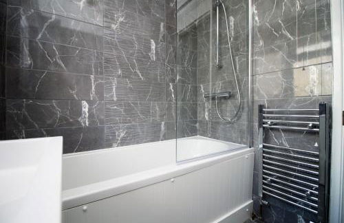 CHANDOS - Spacious Home, High Speed Wi-Fi, Free Parking, Garden - Foto 21