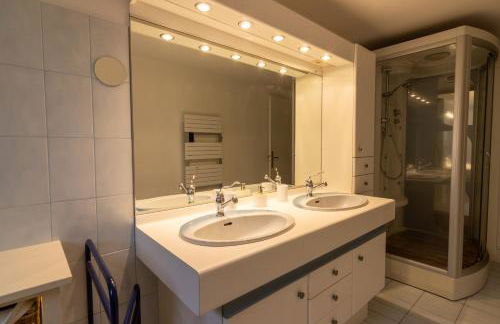 Domaine de la Chesnaie - Piscine couverte - Photo 23