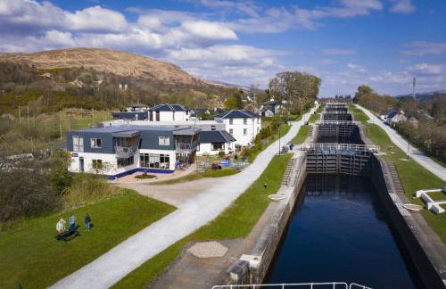 Lock 6 Canalside Apartments - Foto 1