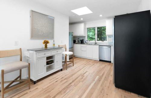 Amazing Southampton Home with Private Heated Pool - Foto 30