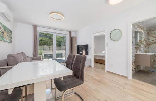 Lulani Soline Pool Apartment - Photo 48