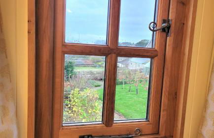 Plank Bridge Shepherds Hut in Orchard - Peaceful Escape for Two - Foto 15
