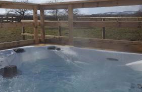 Ruth's Repose Shropshire Country Retreat with private hot tub & Stunning Views - Photo 1