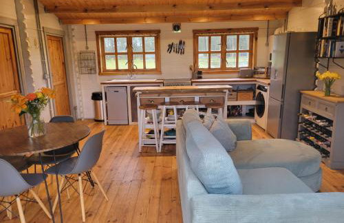 The Retreat 1 bed cabin in the woods - Foto 2