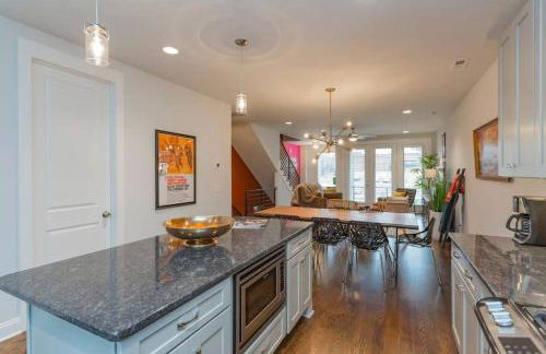 2 5 miles to DWNTN 3 King Beds - Garage Parking - Foto 22