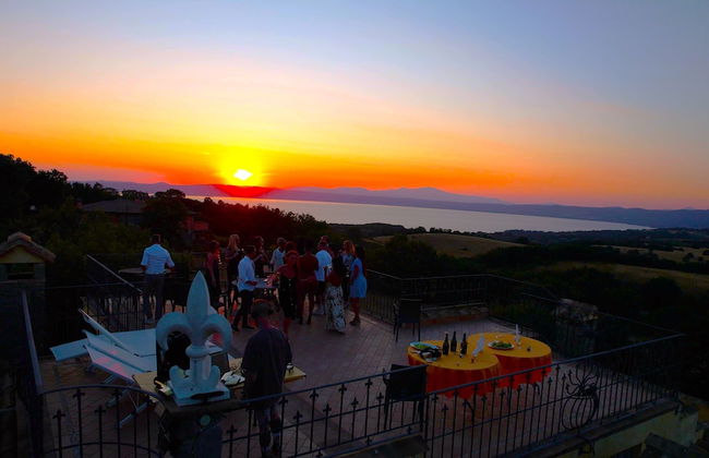 Villa on top of a Hill With an Enchanting View of Lake Bolsena - Photo 27
