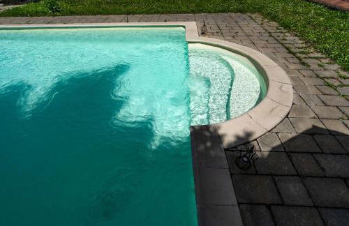 Experience the charm of Tenuta Le Caselle, a cozy farmhouse surrounded by nature and comfort! - Foto 22