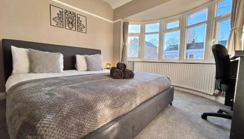 Fully Furnished New Malden 3BDR Home with Parking Washer Dryer and Garden near Kingston - Foto 3