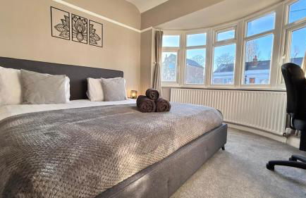 Fully Furnished New Malden 3BDR Home with Parking Washer Dryer and Garden near Kingston - Foto 3