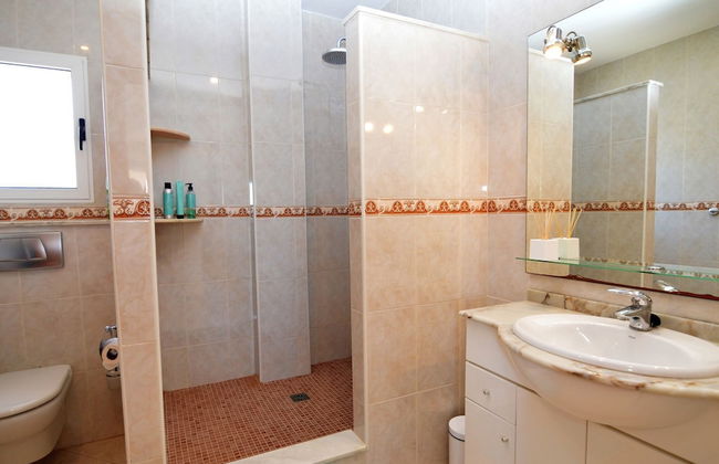 Captivating Villa in Rojales With Swimming Pool - Foto 15