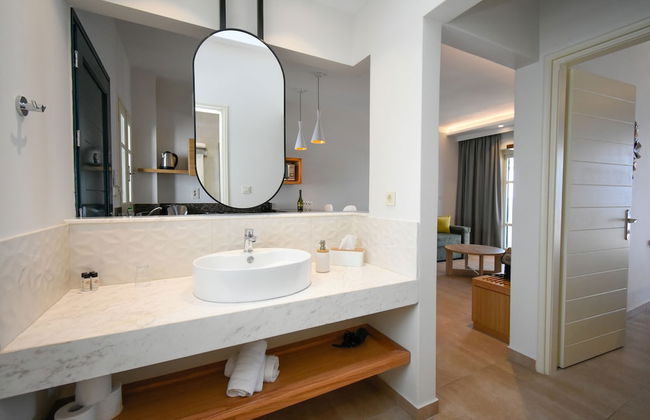 Elena Village - Photo 14