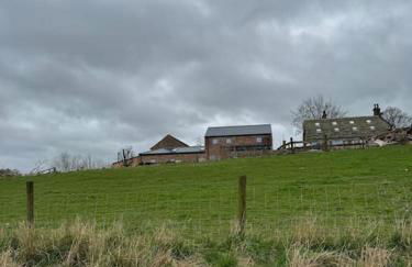 The Hayloft, Modern 4 Bed, 8 person, Barn Conversion in a Rural Location with Great Access & Hot Tub - Foto 30