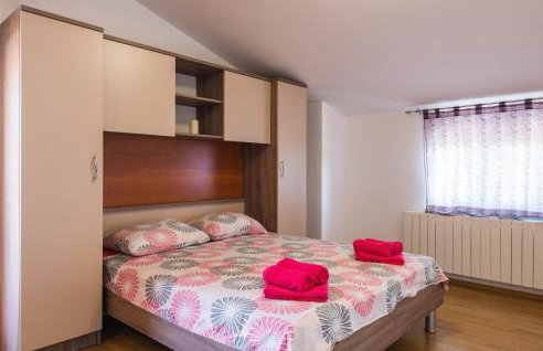 Stunning Home In Marcana With Wifi - Foto 24