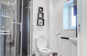 Manchester City Deluxe 4-Bed near Etihad Stadium & C0-0P Arena, Sleeps 9 - Foto 2