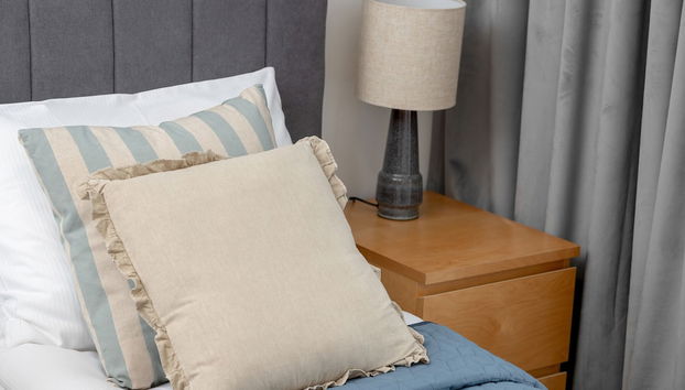 Spacious Apartment With Desk by Renters - Foto 2, Habitación