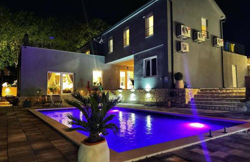 Luxury Villa Andrea Vrzika in forest near the sea with heated pool - Foto 37