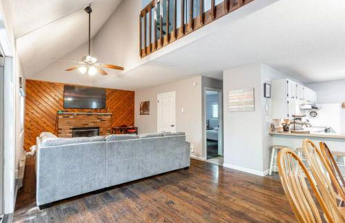 Cozy 3Br Fire Pit Hammock 2 Minutes to Beach - Foto 13