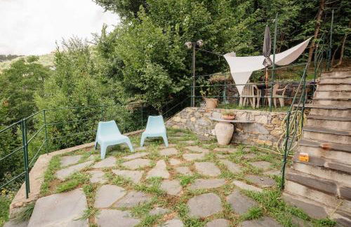 8 beds- surrounded by greenery with parking - Foto 13